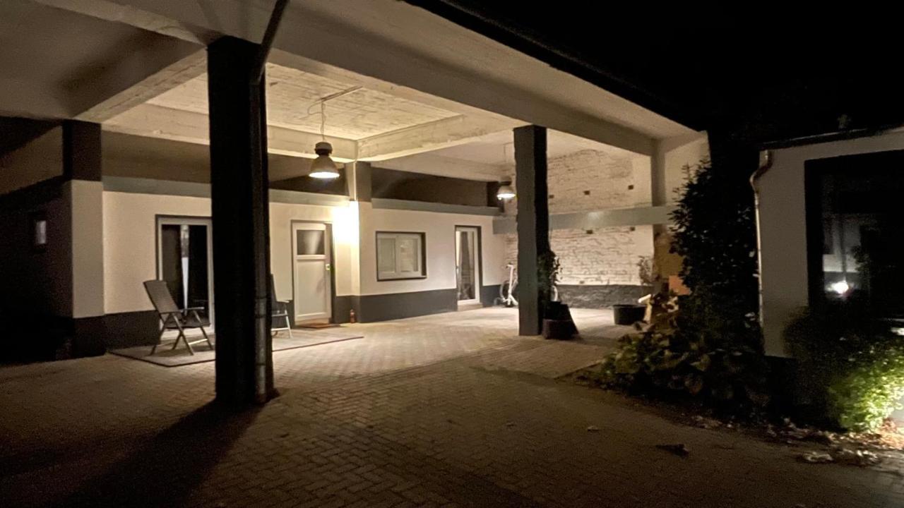 杜伊斯堡Oase Im Gruenen Hinterhof, Eg, Ruhe, Terrasse, Carport, Free Paytv, Kaffee&Tee, Fahrraeder公寓 外观 照片