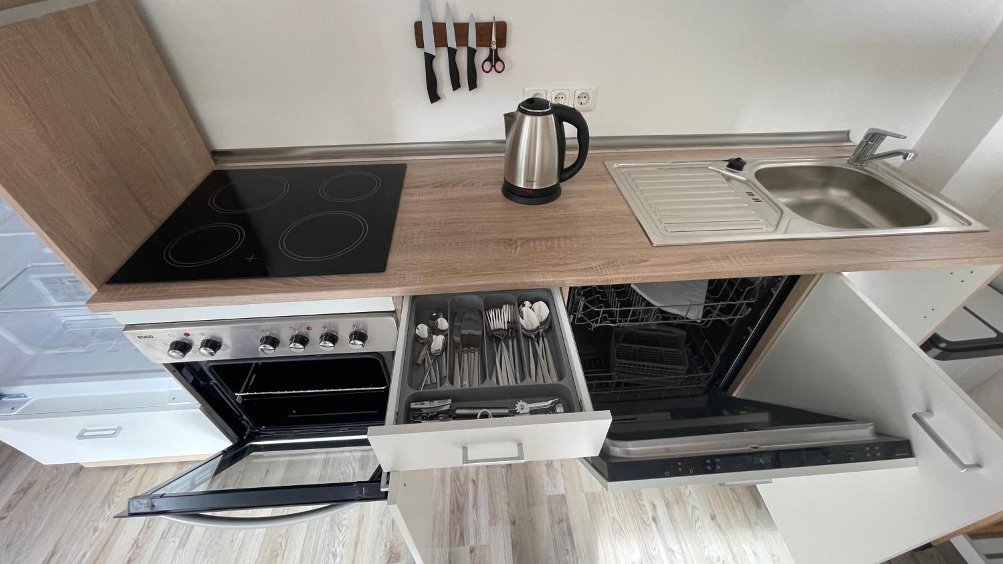 杜伊斯堡Oase Im Gruenen Hinterhof, Eg, Ruhe, Terrasse, Carport, Free Paytv, Kaffee&Tee, Fahrraeder公寓 外观 照片